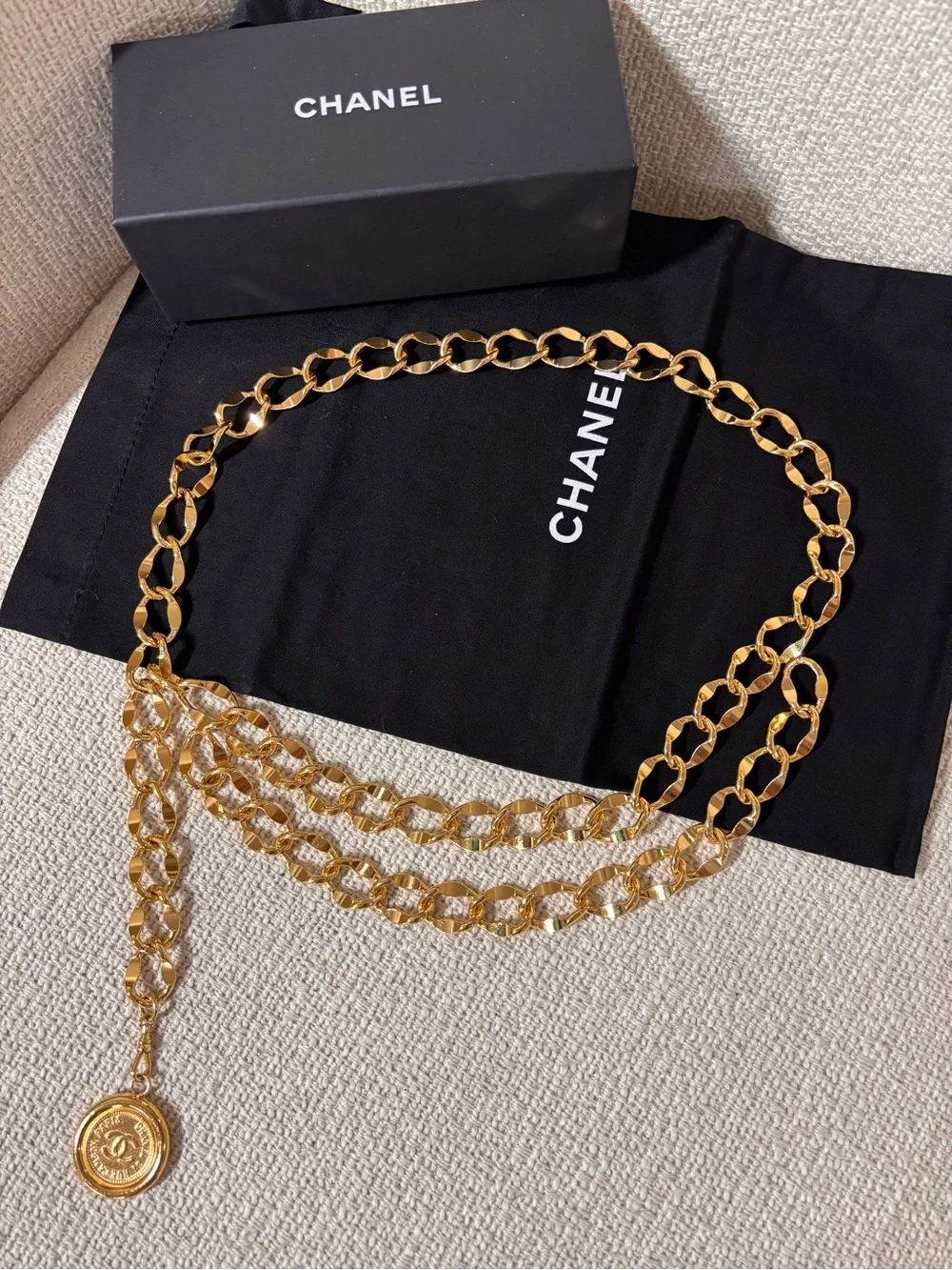Authentic CHANEL vintage gold plated chain links double belt 75cm